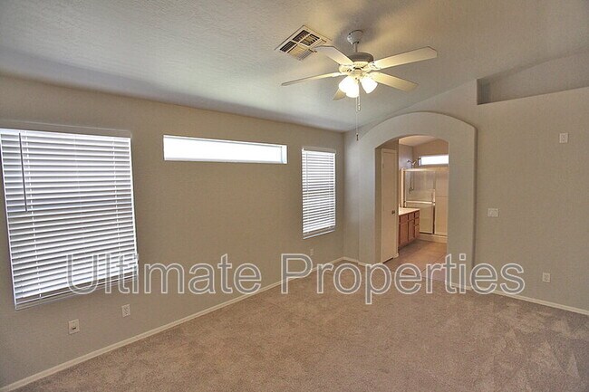 Building Photo - 15710 N 34th St