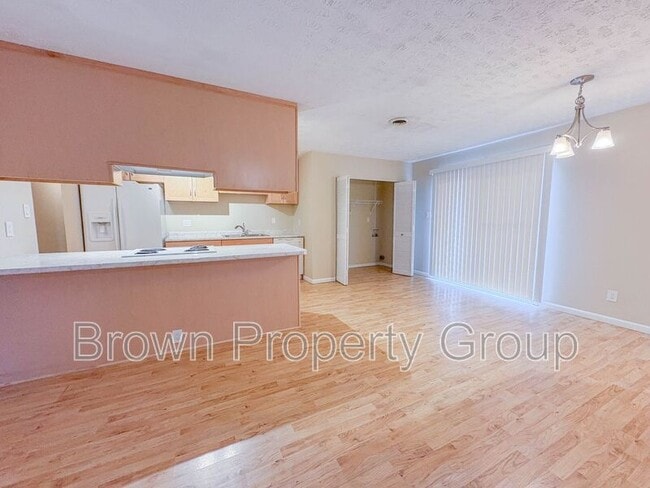 Building Photo - 6552 Grist Mill Rd