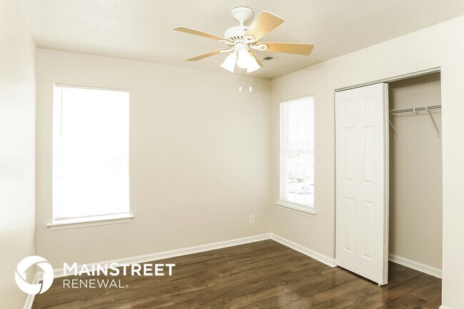 Building Photo - 1015 Highstone Dr