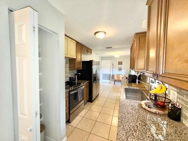 Building Photo - 660 Cloudcroft Dr