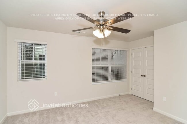 Building Photo - 5088 Mifford Dr