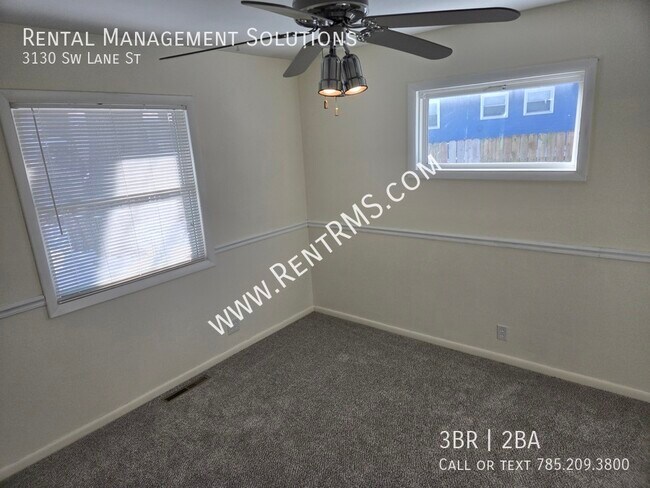 Building Photo - 3130 SW Lane St