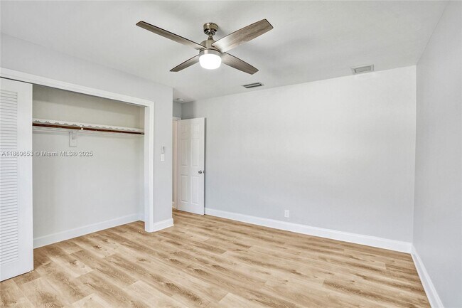 Building Photo - 2031 NE 62nd St