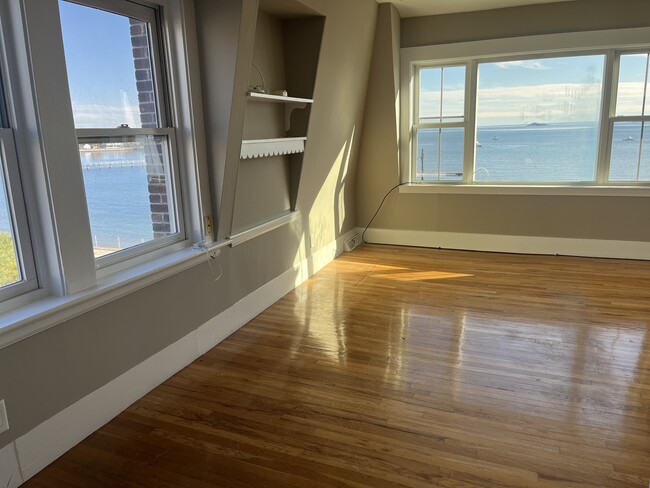 Living Room - 312 Humphrey St