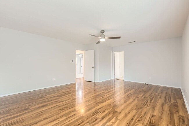 Building Photo - 11426 Bristle Oak Trail
