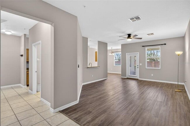 Building Photo - 1519 Priory Cir