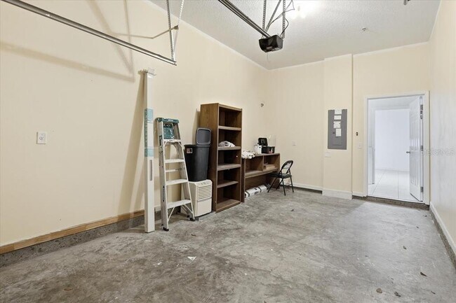 Building Photo - 605 Golden Lake Loop