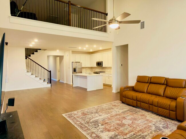 Building Photo - 113 Anejo Blf Ct