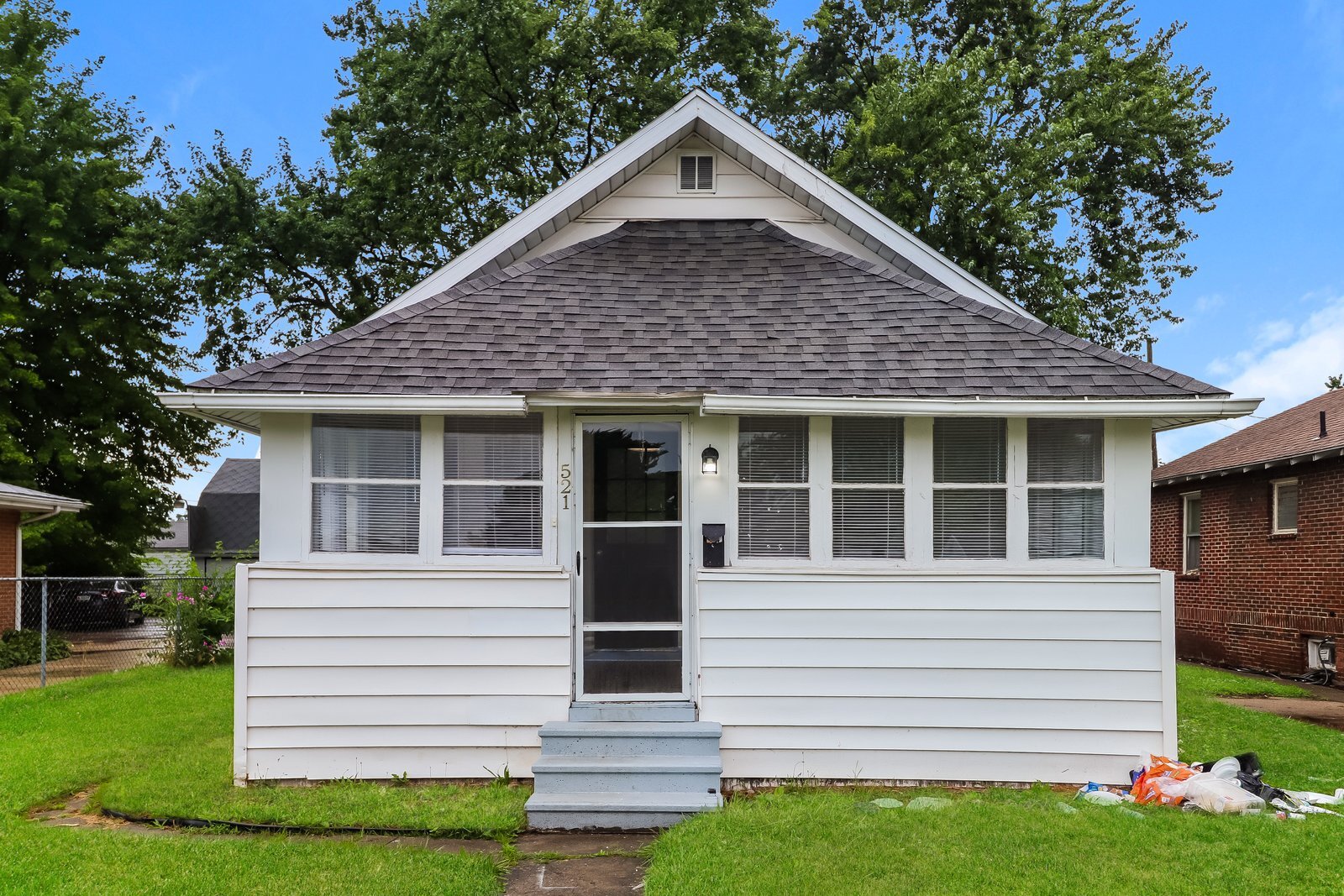 Building Photo - 521 Dale Ave