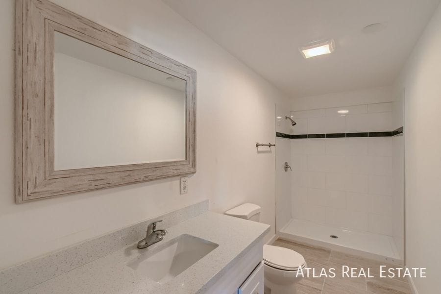 Building Photo - 3429 E Blanche Dr