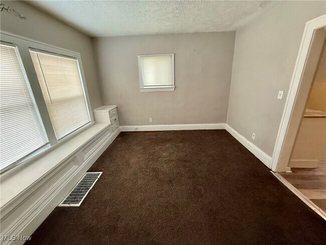 Building Photo - 13512 Edgewood Ave