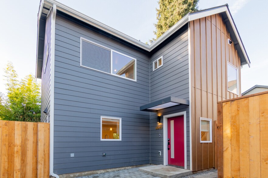 Primary Photo - 6547 26th Ave NW