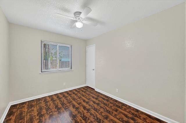 Building Photo - 1419 Woodfern Dr