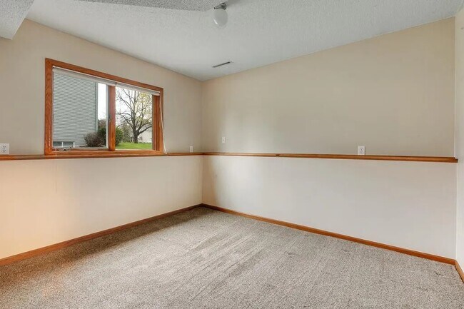 Building Photo - 813 8th St N