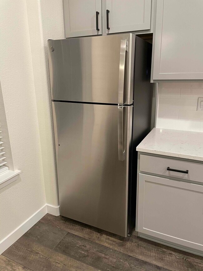 Building Photo - 8781 S Wenatchee Ct