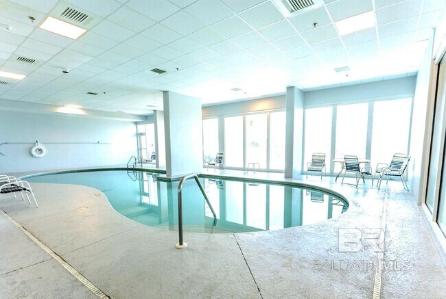 Building Photo - 455 E Beach Blvd