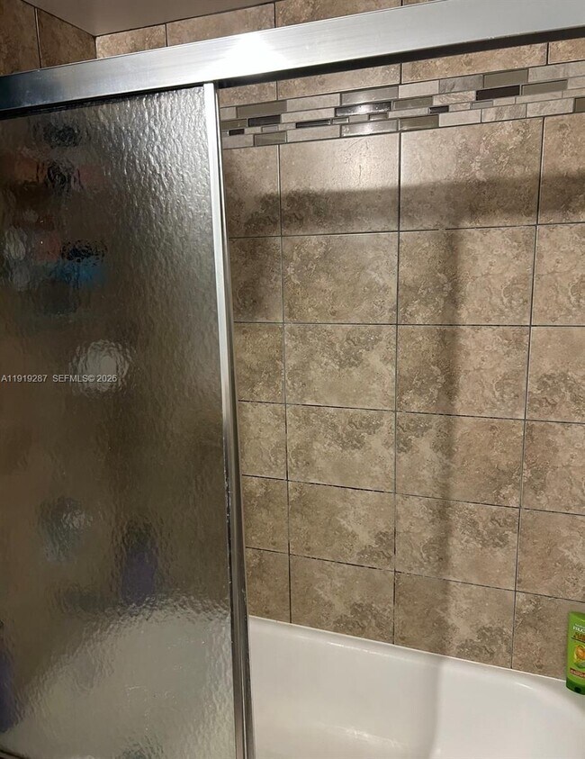 Building Photo - 2701 Riverside Dr