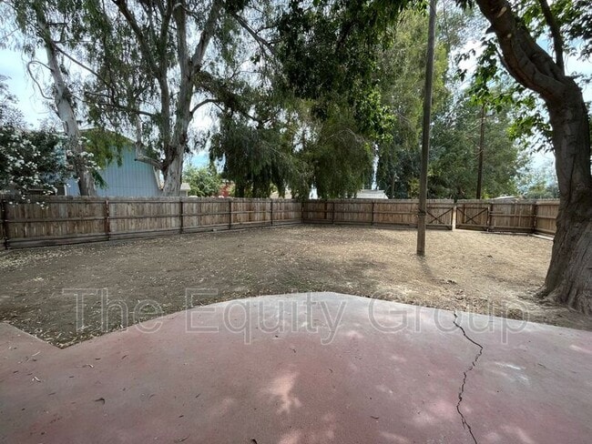 Building Photo - 12975 Houston Ave