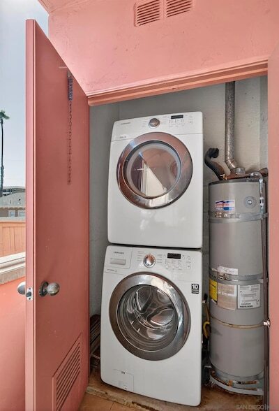 Building Photo - 3620 Third Ave