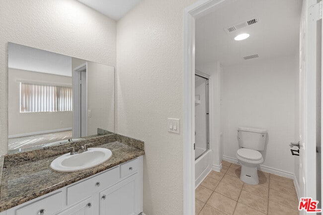 Building Photo - 78650 Ave 42 Ave