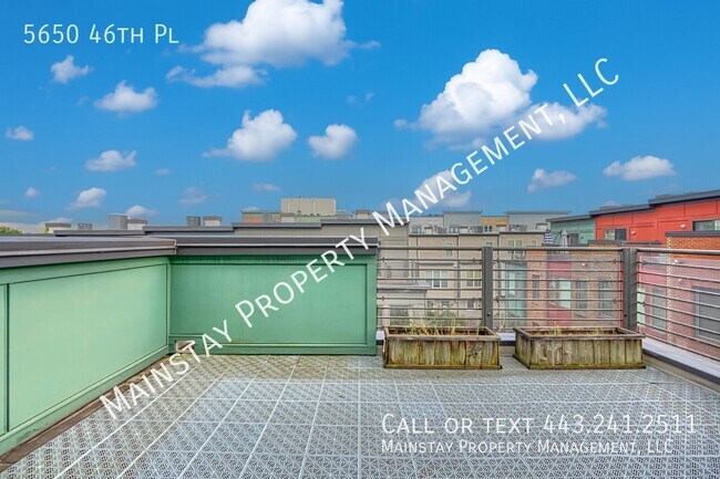 Building Photo - 5650 46th Pl