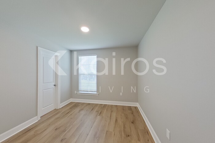 Building Photo - 13709 Pinyon Dr