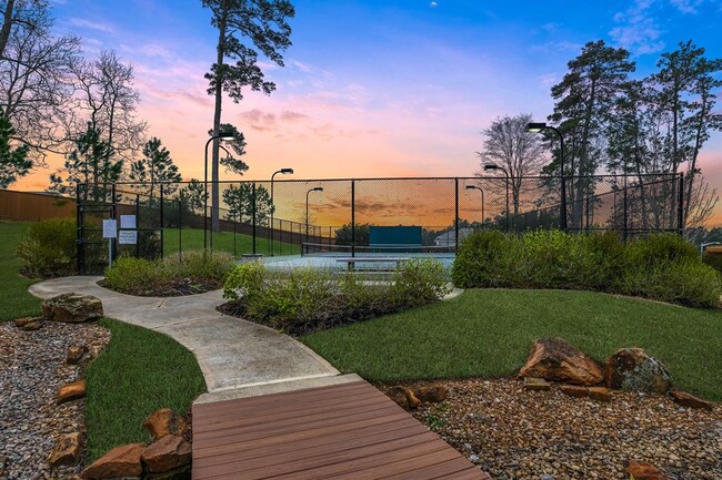 Building Photo - 6188 White Spruce Dr