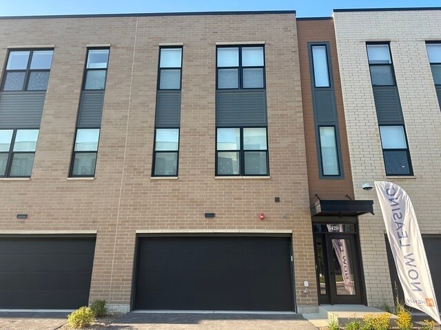 Primary Photo - 5424 Old Orchard Rd