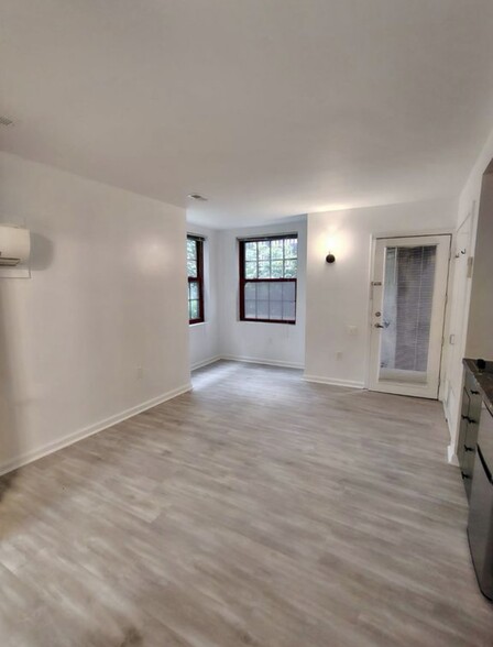 Primary Photo - 1426 Rhode Island Ave NW