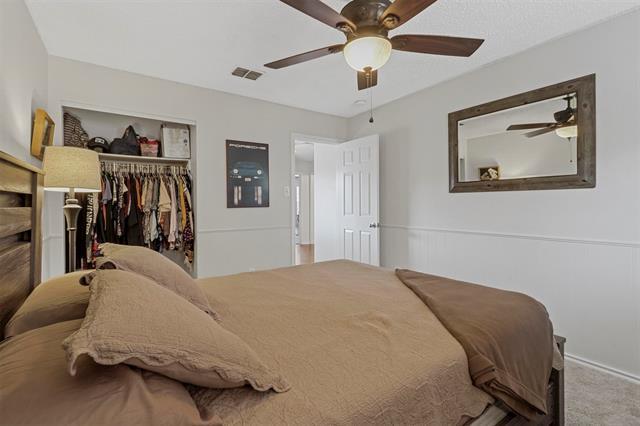 Building Photo - 2202 Barton Springs Dr