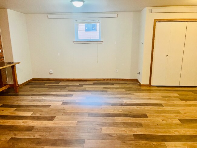 Building Photo - 124 S 2nd St