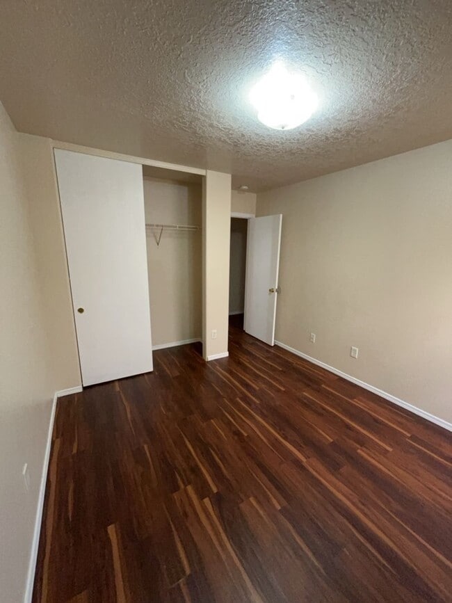 Building Photo - Three Bedroom, two Bath single-story home.