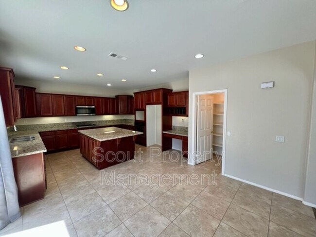 Building Photo - 45602 Magnolia Pl