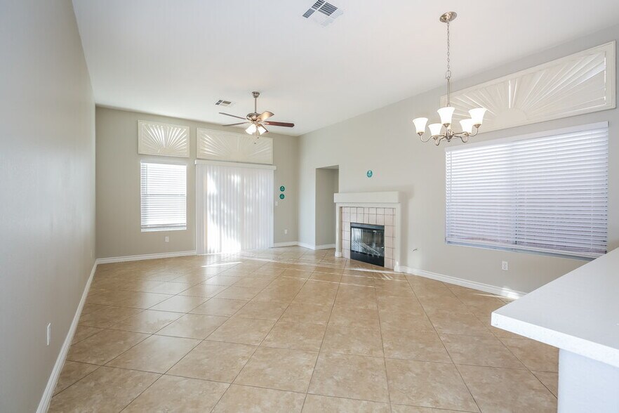 Building Photo - 5037 Via De Fortuna Way