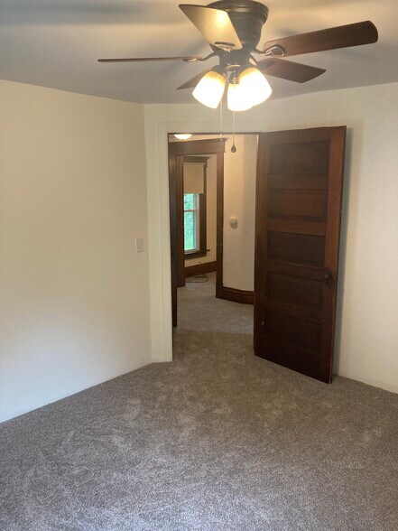 Building Photo - 9816 Bateman Avenue