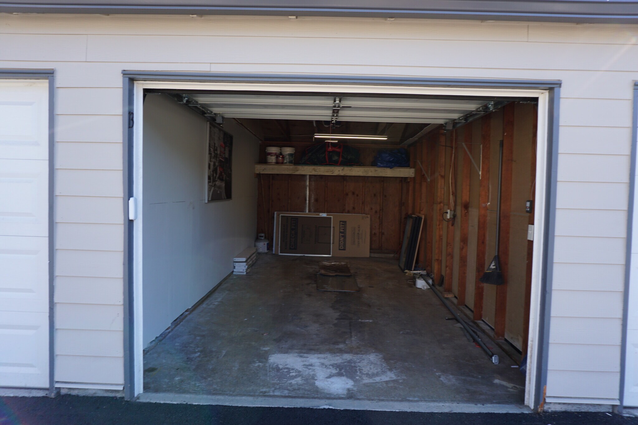 Garage - 7218 NE 16th Ave