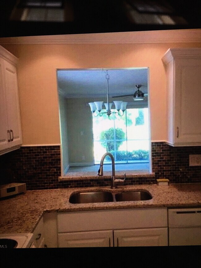 Building Photo - 6184 Michelle Way