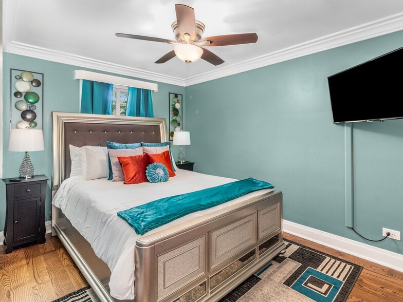 Building Photo - 5258 Washington St