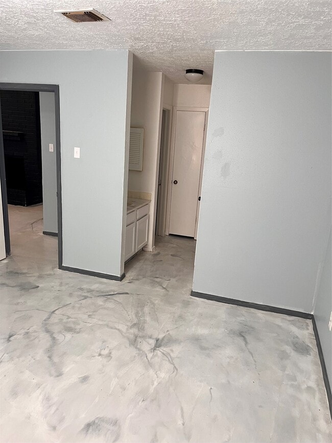 Building Photo - 16631 Gold Ridge Ln