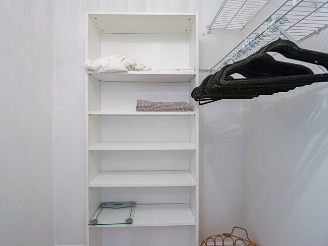 Building Photo - 5150 9th St