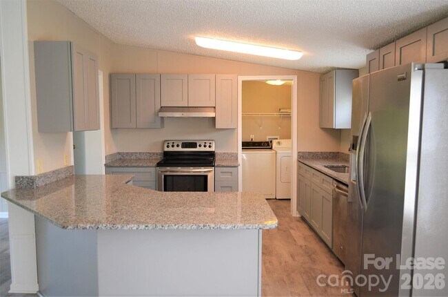 Building Photo - 7167 Long Island Rd