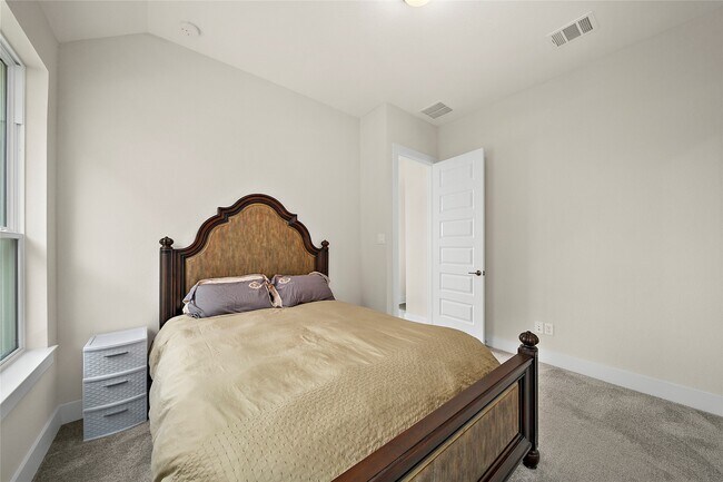 Building Photo - 5914 Emerald Ranch Ln