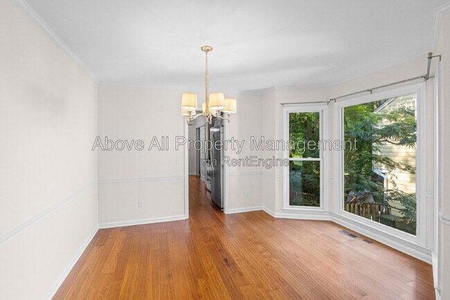Building Photo - 1202 Belhaven Rd