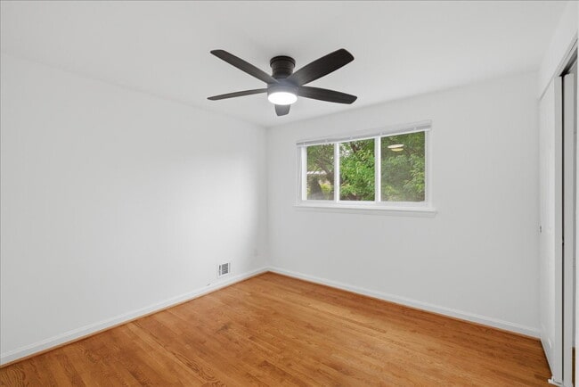 Building Photo - Charming Split-Level Home in the Heart of Alexandria