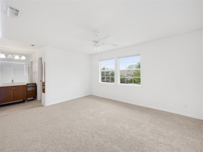 Building Photo - 7611 Woodthrush Dr
