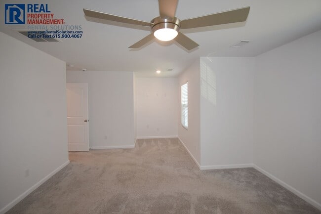 Building Photo - Gorgeous 3BR/2.5BA townhome w/ garage, w/dryer hookups, triple Rockvale schools!