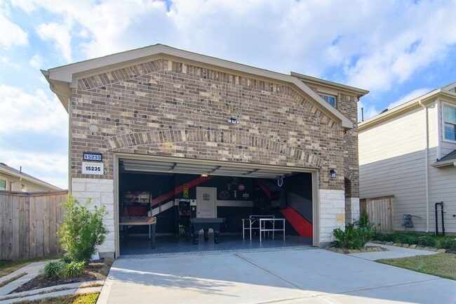 Building Photo - 15235 Canyon Rapids Rd