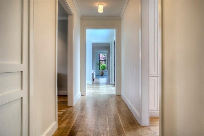 Building Photo - 766 Indian Ave