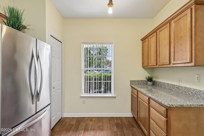Building Photo - 2426 Old Pine Trail