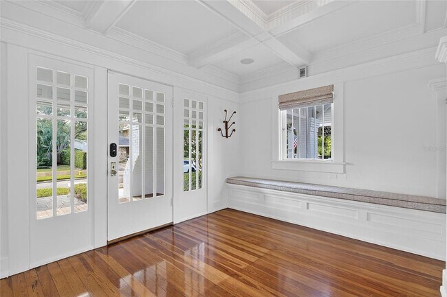 Building Photo - 3003 W Harbor View Ave